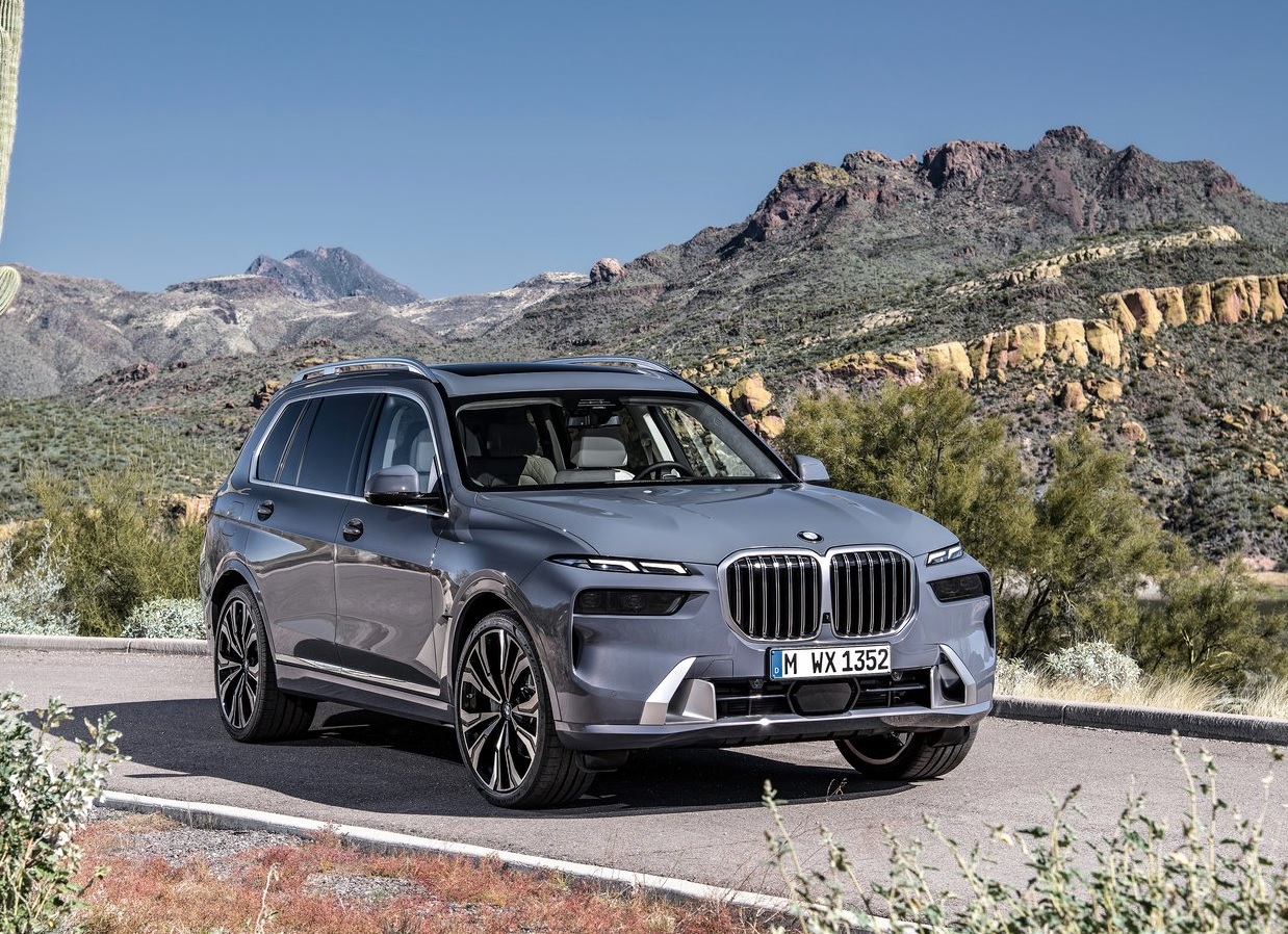 2023 BMW X7
