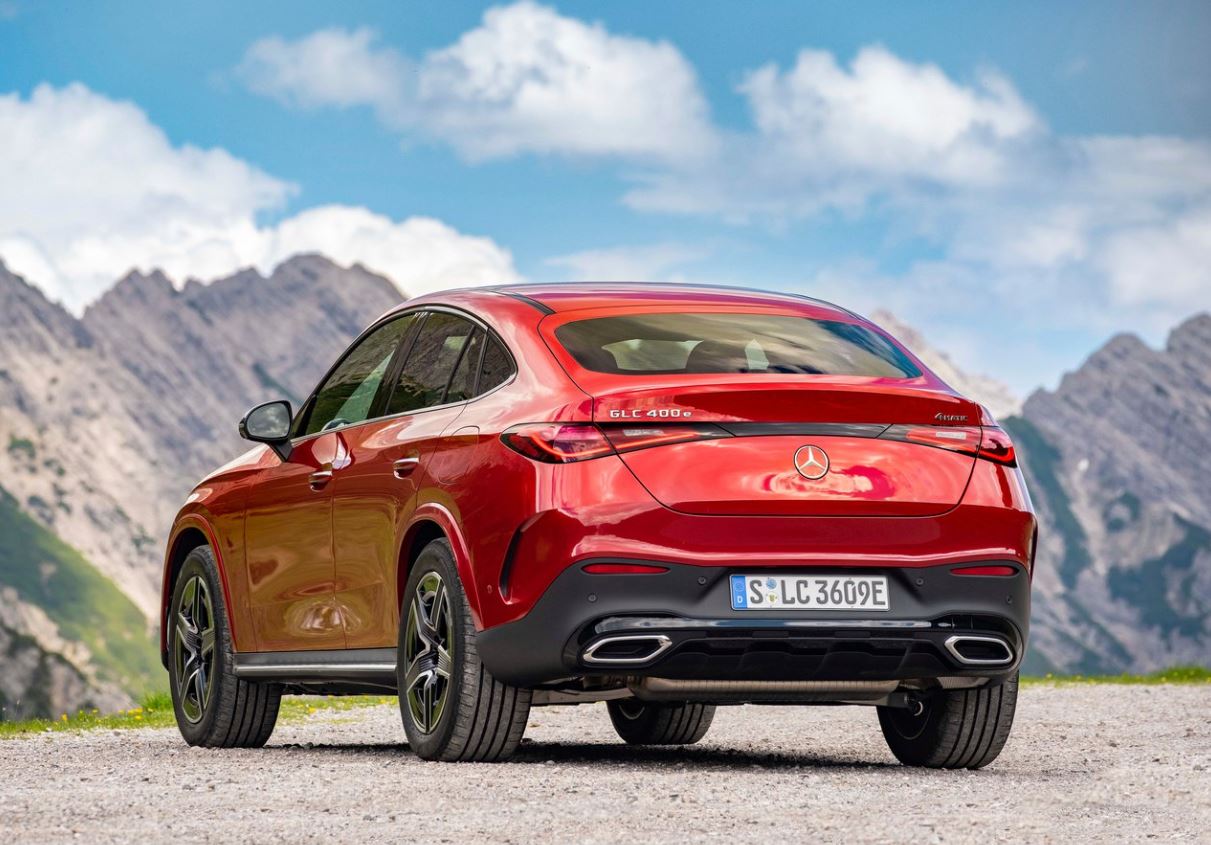 2025 Mercedes GLC